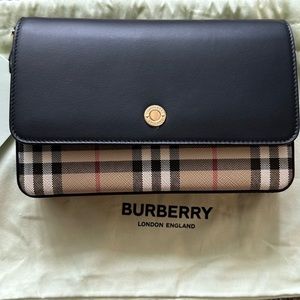 Authentic Brand New Never Used Burberry Crossbody